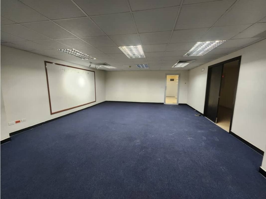 Commercial office corner with large floor-to-ceiling windows and ocean view in PH BICSA Financial Center Panama City