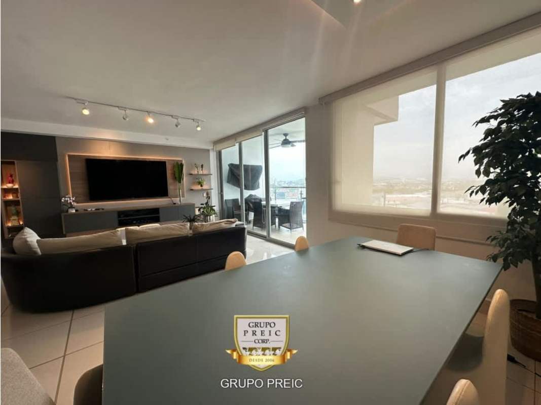 Modern kitchen with granite countertops and appliances in PH Bali Costa del Este