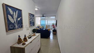 Apartment for Sale in San Francisco - 3 bedrooms