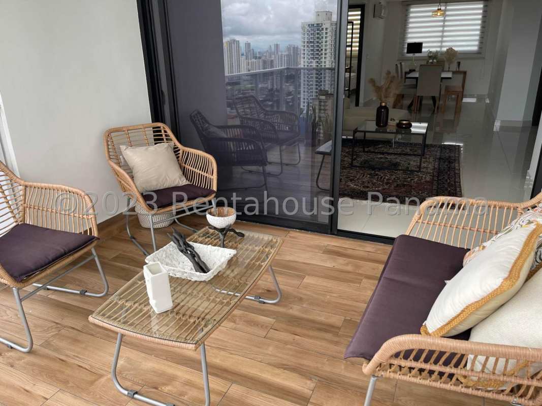 Large terrace balcony city skyline Carreras Tower El Cangrejo Panama