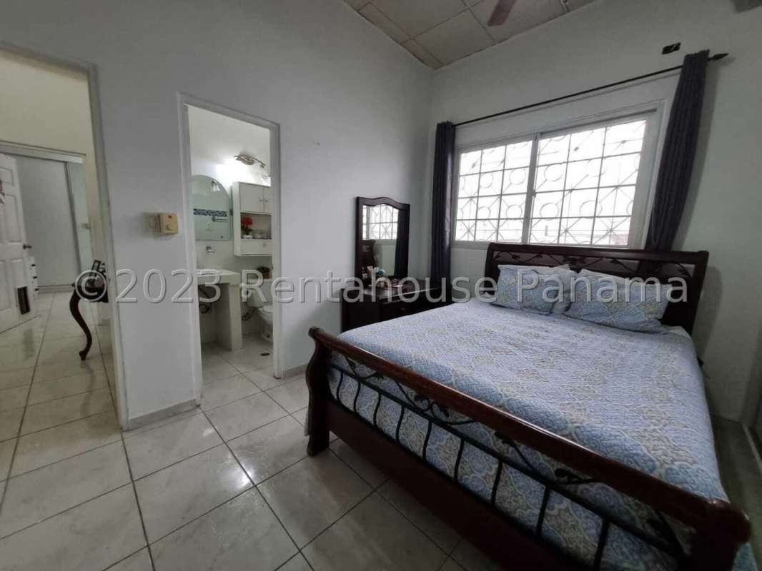 Bathroom with glass shower, modern vanity in luxury house Altos del Golf Panama