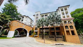 Apartment for Rent in Clayton - 3 bedrooms