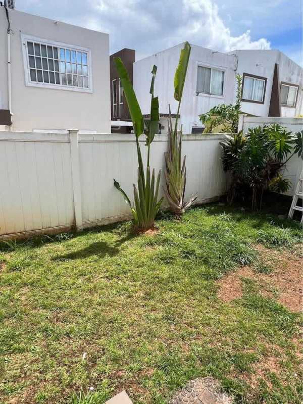 Private backyard fenced lawn view townhouse PH Everest Brisas del Golf Panama