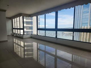 Apartment for Sale in Bella Vista - 3 bedrooms