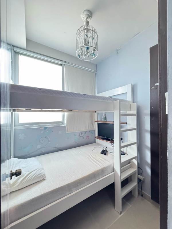 Fully equipped modern kitchen with granite countertops PH Ocean Club Panama City