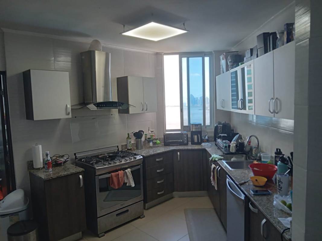 Modern kitchen with granite countertops and cabinetry PH Country Club Costa del Este Panama
