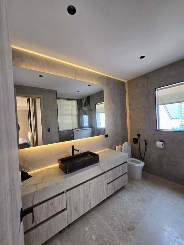 Luxurious minimalist bathroom with high-end finishes in condo at PH Q Tower Punta Pacifica Panama