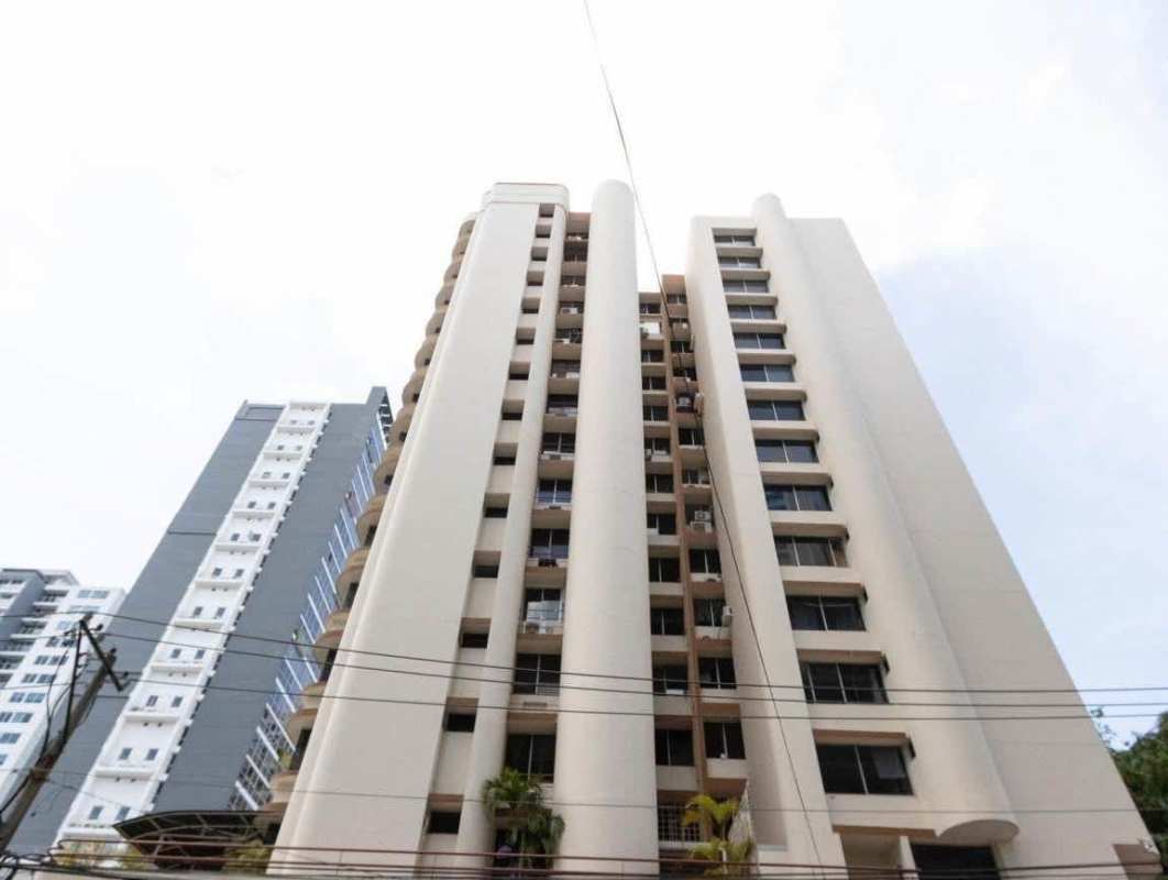 Facade view of PH El Cangrejo Residences high-rise condominium Panama City