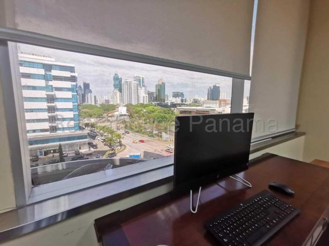 Spacious corporate reception area with seating at Torre Las Americas Panama City