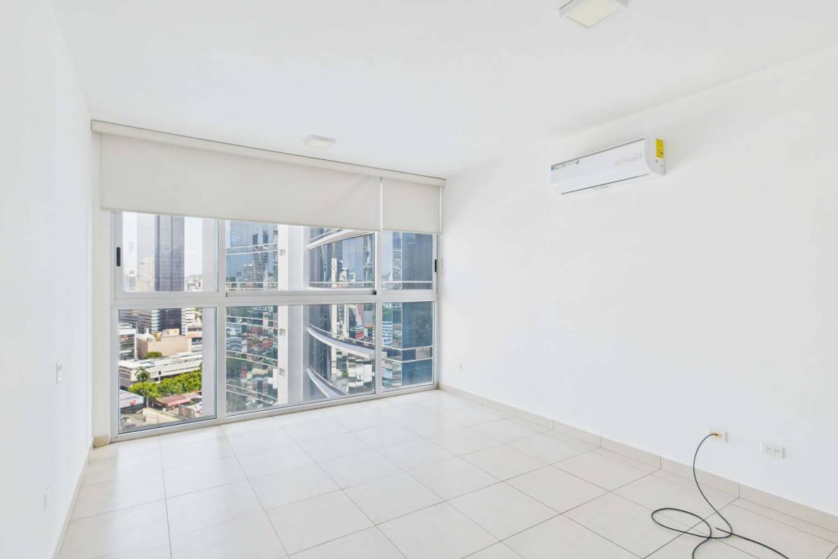 Infinity pool with panoramic bay views at PH Waters on the Bay Avenida Balboa Panama City