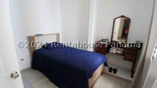 Apartment for Sale in San Francisco - 3 bedrooms