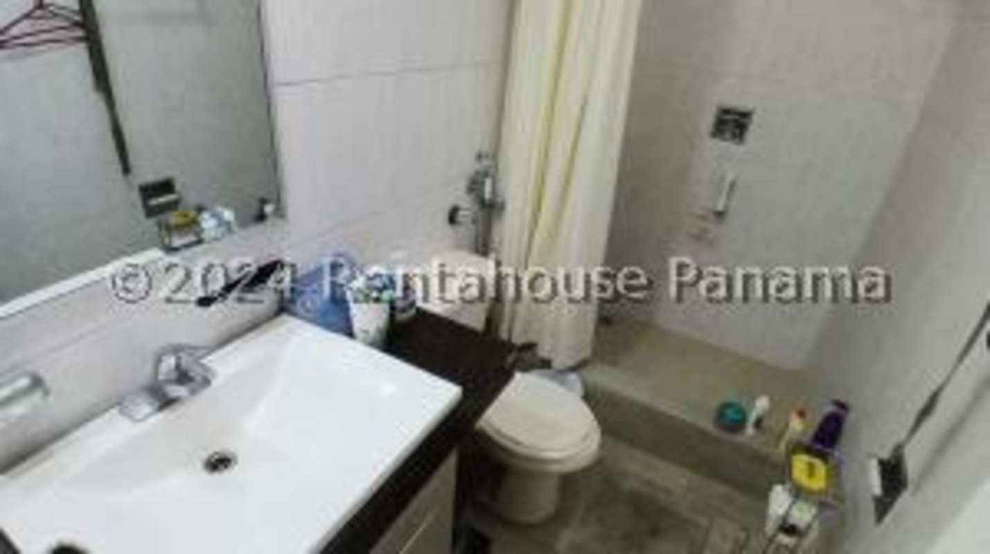 Spacious lobby area PH Country Club in Panama City