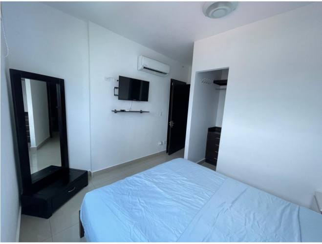 Large ocean-view balcony perfect for outdoor dining in PH Vista del Mar San Francisco Panama