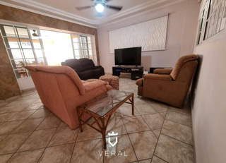 House for Sale in Rufina Alfaro - 4 bedrooms