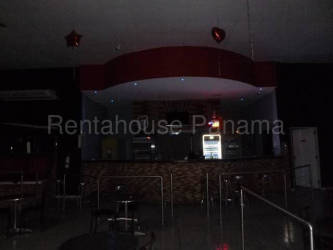 Commercial kitchen with stainless steel appliances and ventilation hood Penonomé Coclé