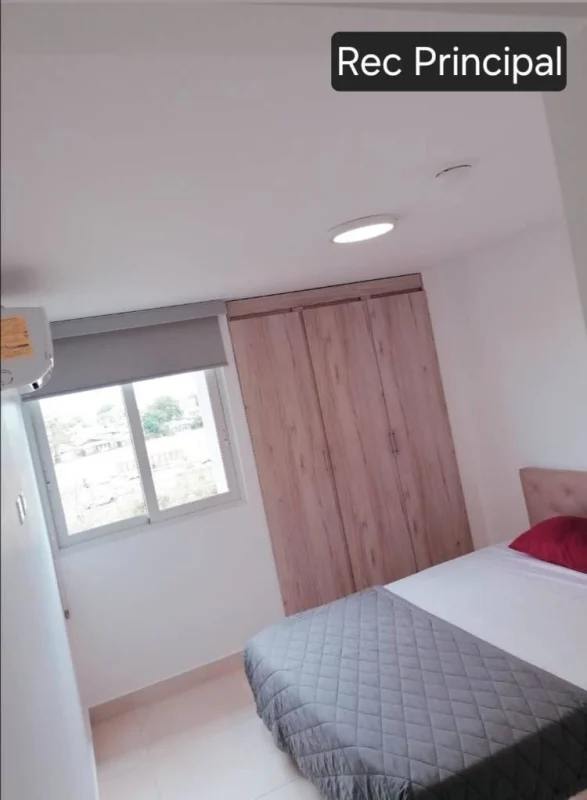 Bright bedroom with split AC, built-in closet in Panama Viejo rental apartment