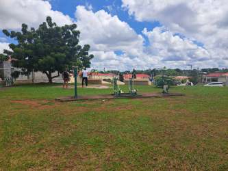 Bathroom with shower, sink and toilet in furnished three bedroom house for rent La Chorrera