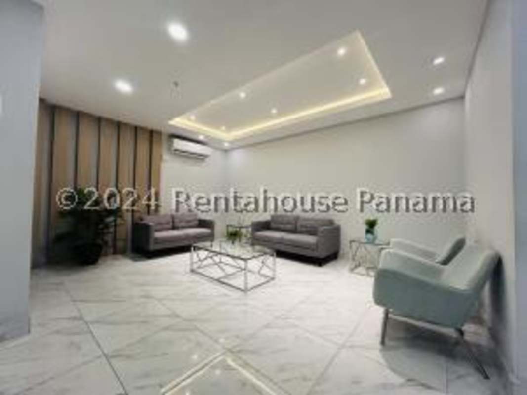 Lobby area with modern decor in PH Coral Tower Carrasquilla Panama City