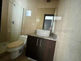 Apartment for Sale in San Francisco - 3 bedrooms