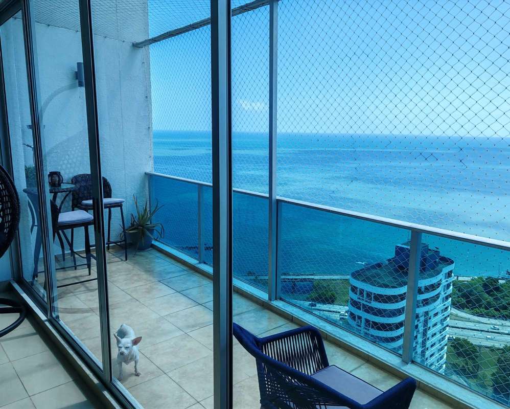 Relaxing balcony with magnificent sea view in San Francisco PH Seawaves apartment for rent