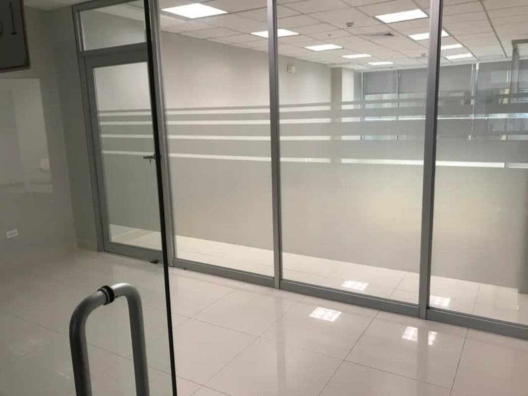 Reception lobby of commercial building with modern decor in Panama City