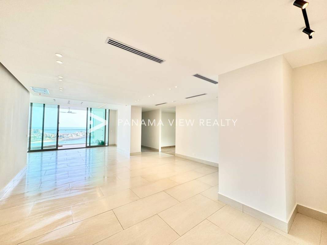 Luxury Oceanview 3BR Seapoint Punta Paitilla Condo