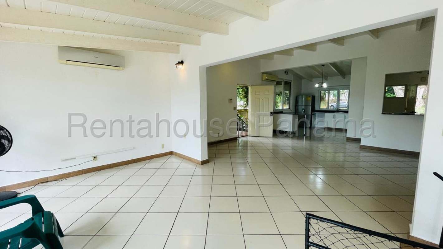 Spacious 4BR House for Rent Cerro Ancón Natural Views in Panama - View 4