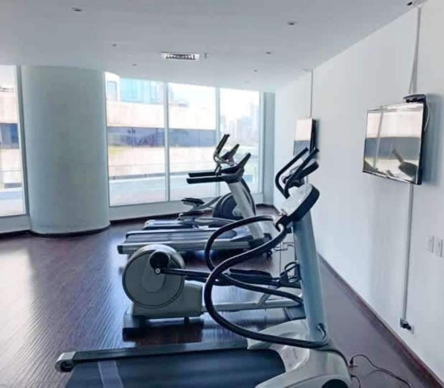 Spacious furnished master bedroom with ocean views PH BICSA Panama