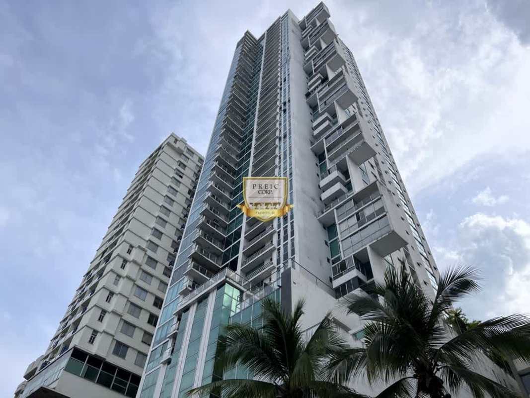 High-rise building with glass balconies PH Titanium Tower San Francisco Panama