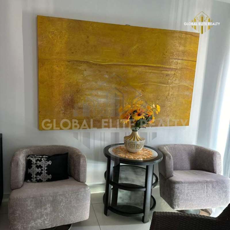 Infinity rooftop swimming pool with skyline view at PH Bella Vista Residences Panama