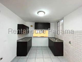 House for Sale in Rufina Alfaro - 3 bedrooms