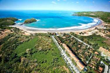 5 Hectares Playa Venao Development Land + Home in Purio - View 3