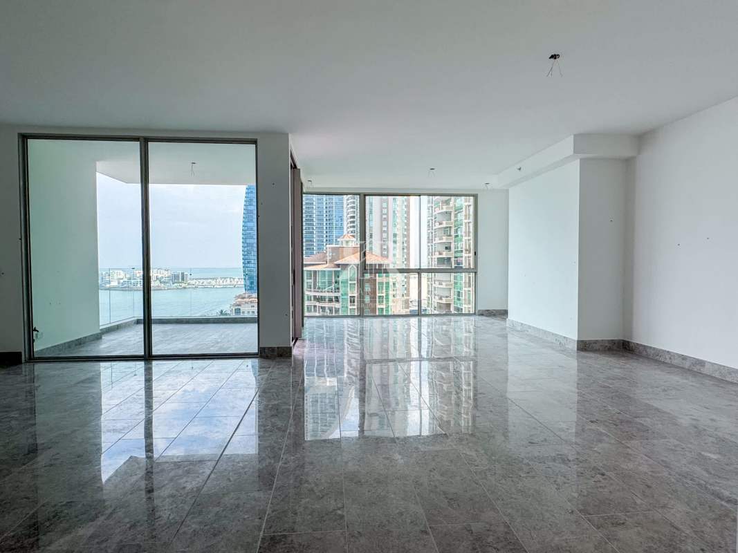 Bright kitchen with marble floors, built-in appliances, ample cabinetry in Pacific Point Punta Pacifica