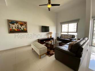 Furnished master bedroom with en-suite bathroom split AC at PH Soleo Panama Pacifico