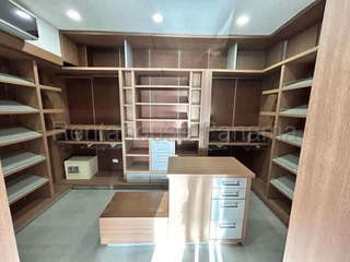 Apartment for Sale in San Francisco - 3 bedrooms