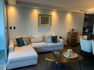 Apartment for Sale in San Francisco - 3 bedrooms