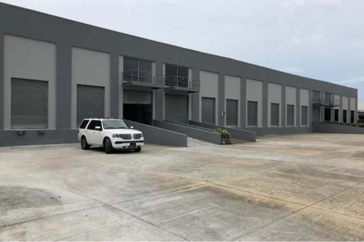 Industrial Warehouse 7540m2 Tocumen Distribution Park