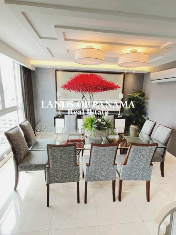 Bright second bedroom with marble floors and large windows PH Sol Marina Marbella Panama