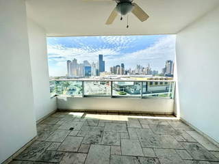 Apartment for Sale in San Francisco - 3 bedrooms