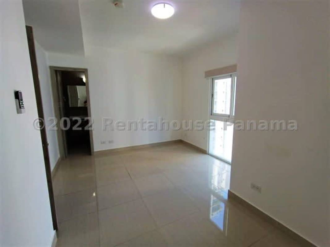 Master bedroom with large window ocean view en-suite bath PH Bella Vista Park Panama City