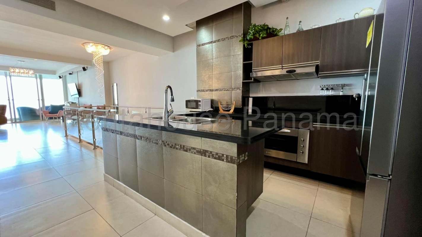 Large balcony overlooking Pacific Ocean from Rivage Tower Avenida Balboa Panama City