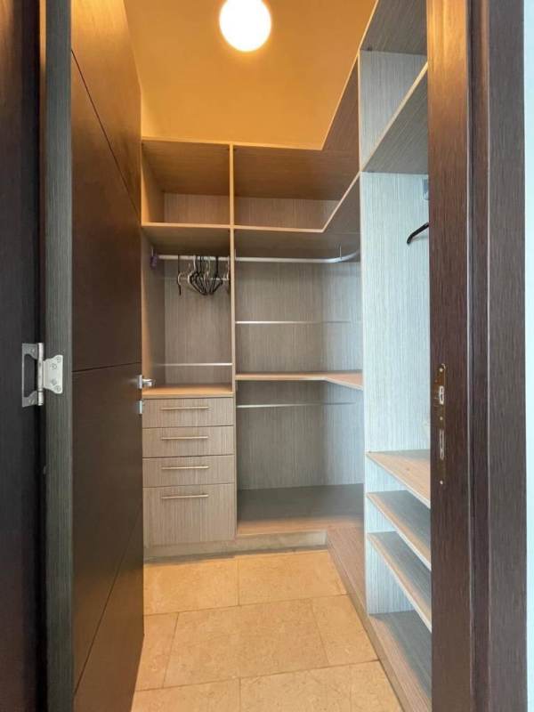 Spacious luxury kitchen with granite counters in PH Grand Tower rental Panama City