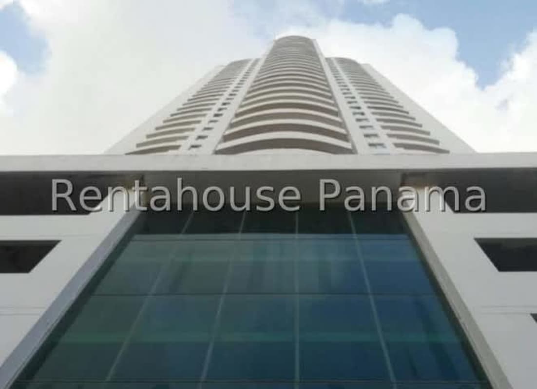 Modern high-rise condominium tower PH San Francisco with balconies and glass facade