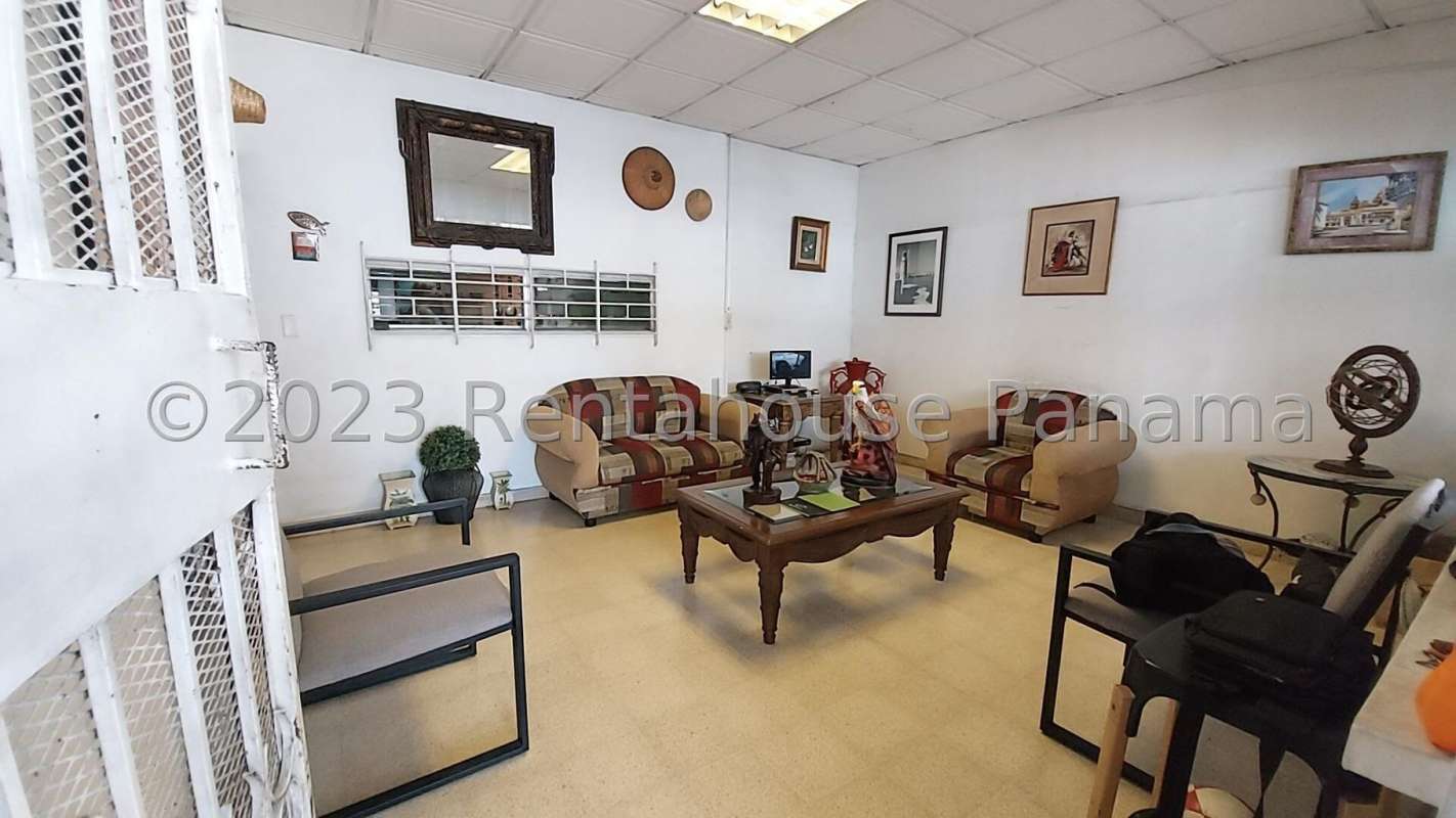 Kitchen space with traditional cabinetry and window Chanis house for sale Panama