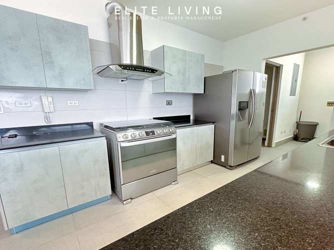 Fitness center gym in PH Greenwood City Panama apartment complex