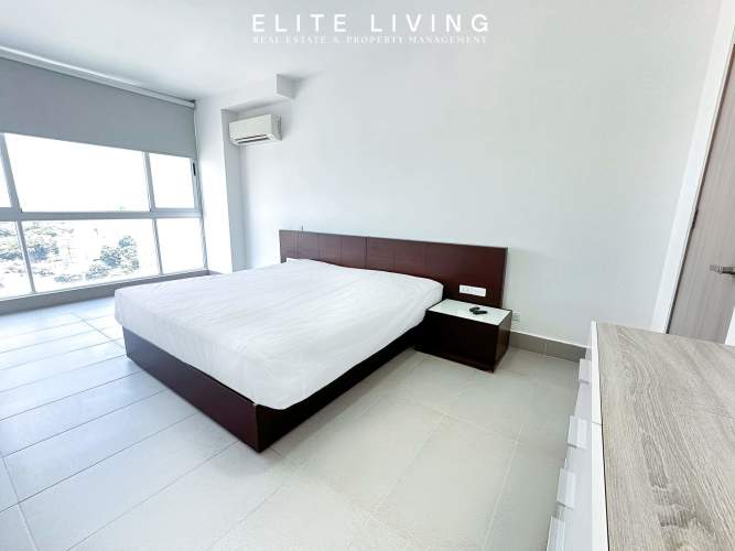 Outdoor swimming pool in Greenwood City condominium Panama City