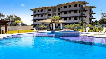 Modern 3BR Condo in Brisas de Coronado near Beach