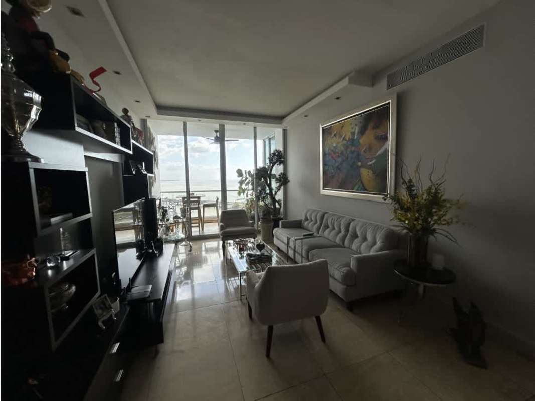 Spacious living area with balconies and panoramic sea views in PH Ocean Sky Panama
