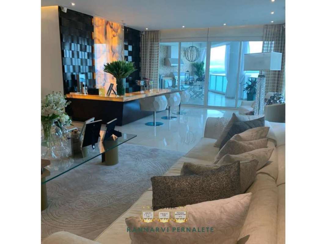 Luxury infinity pool overlooking ocean in Venetian Tower Punta Pacifica Panama