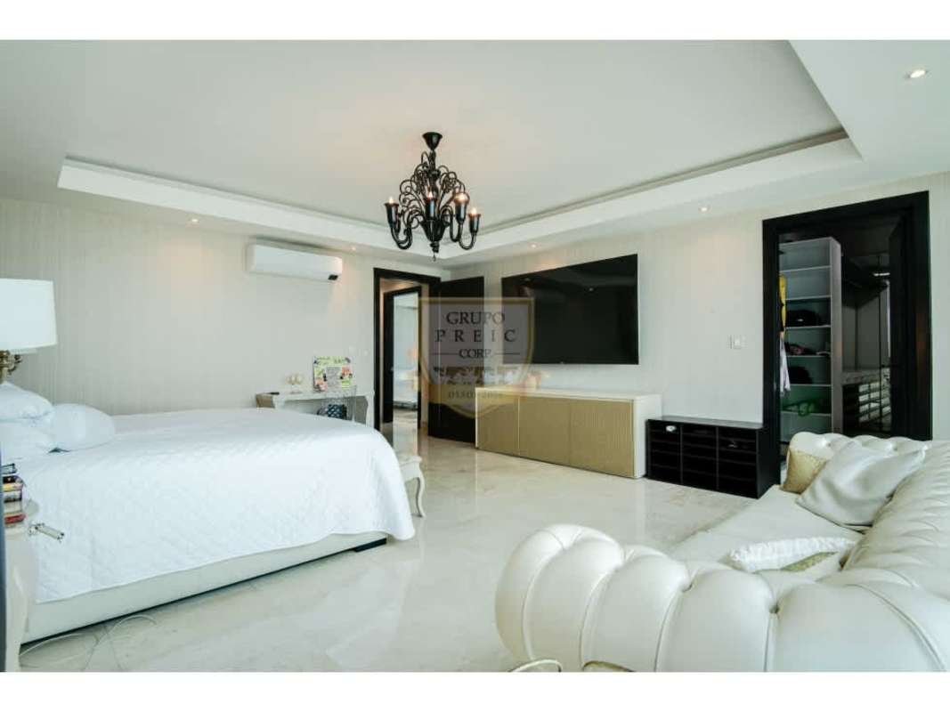 Spacious master suite with walk-in closet, marble floors, ocean view at Venetian Tower Punta Pacífica